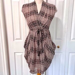 NWT Ivy & Leo Skeleton Patterned Dress Size Large